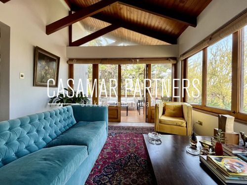 Preciosa Casa 3d + Servicios/ Luis Mattte Larraín