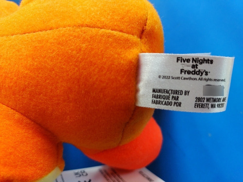 Imagen 4 de 5 de Funko Plush * Fnaf Glamrock Freddy + Llavero