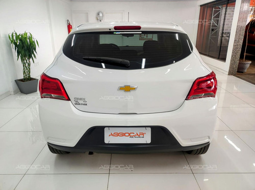 Chevrolet Onix 1.4 Advantage Aut