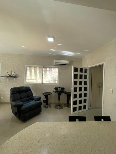Excelente Townhouse Duplex Urb.brisas De San Miguel A Cinco Minutos Del Sambil