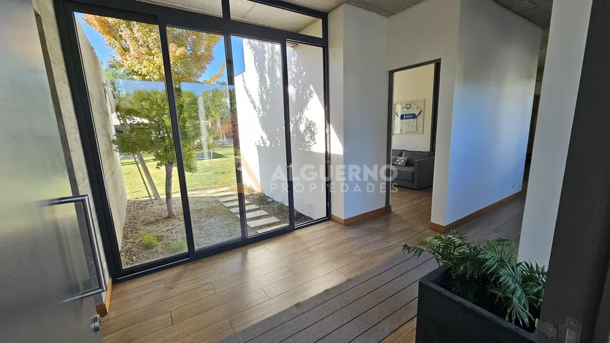 Imagen 3 de 25 de Arriendo Exclusiva Casa 5d5b6e Chicureo Cond Algarrobos Iv