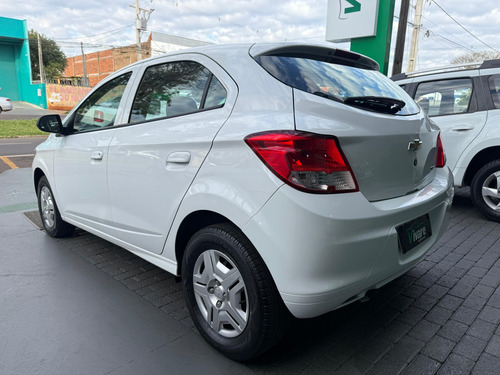 Chevrolet Onix 1.0 MPFI LT 8V FLEX 4P MANUAL