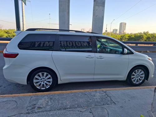 Toyota Sienna 3.5 Limited At
