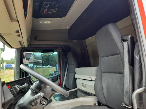 Imagem 15 de 15 de Scania P320 8x2 2020 =p280,p360