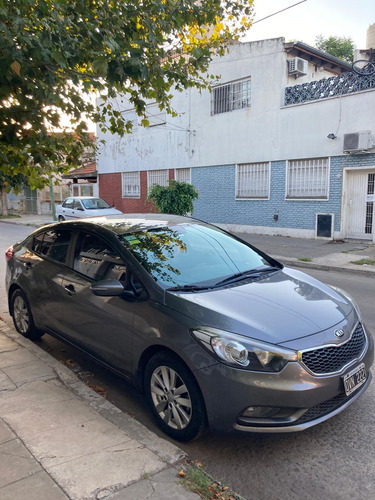 Kia Cerato 1.6 Ex At6