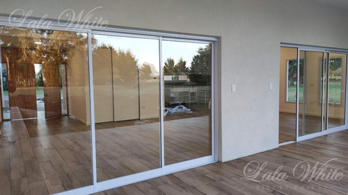 Imagen 4 de 13 de Venta - Casa En San Eliseo Golf