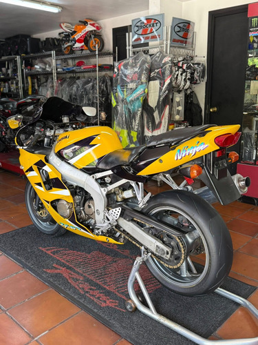 Kawasaki Zx-6r J2 2001