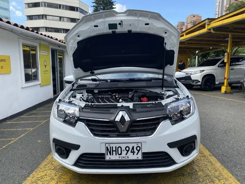 Renault Logan 1.6 Life+ Mt 4x2 2024