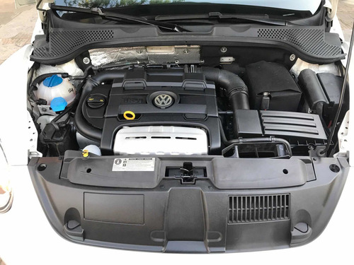 Imagen 13 de 15 de Volkswagen The Beetle 2014 1.4 Tsi Design