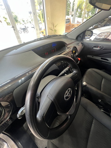 Toyota Etios 1.5 Sedan X