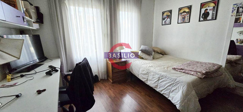 Venta Excelente Casa De 6 Ambientes Con Jardín, Quincho, Pileta Y Parrilla Florida Este