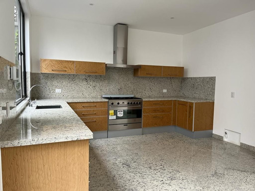 Imagen 8 de 30 de Venta De Casa Nueva En Condominio En Las Aguilas