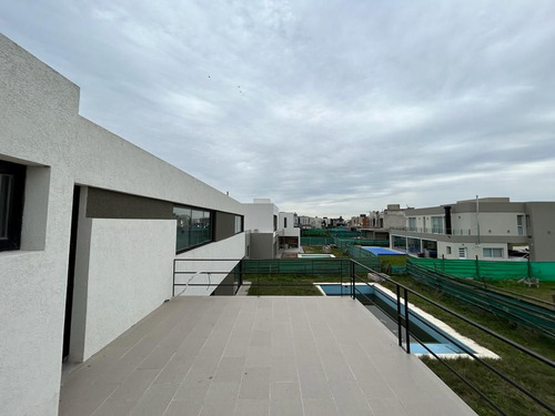Casa Venta 5 Ambientes A Estrenar Principado Canning