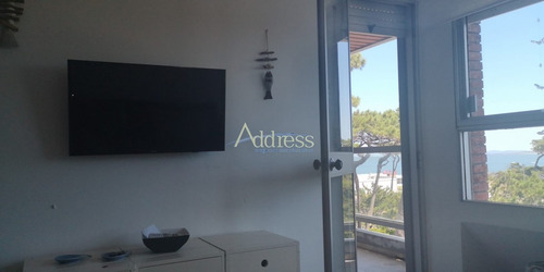 Apartamento En Mansa 1 Dormitorio Con Cochera- Ref: 3080