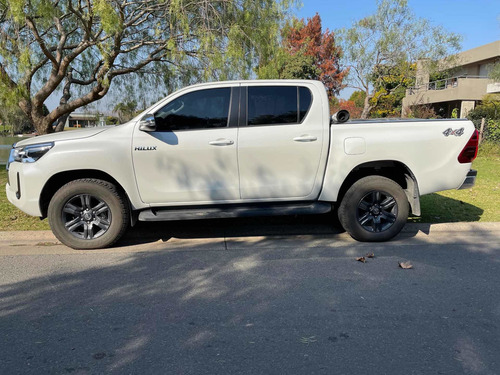 Imagen 9 de 15 de Toyota Hilux 2021 2.8 Cd Srv 177cv 4x4 At