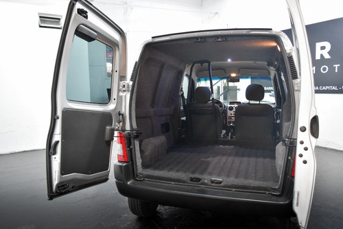 Imagen 13 de 13 de Peugeot Partner Confort 1.6 Hdi 2019 Diesel Color Gris Impec