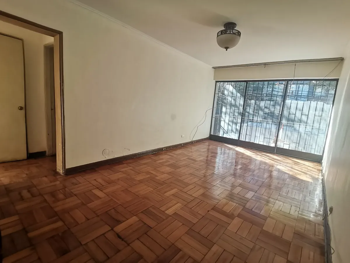 Imagen 3 de 30 de Cercano A Metro Monseñor Eyzaguirre | Construcción Año 60