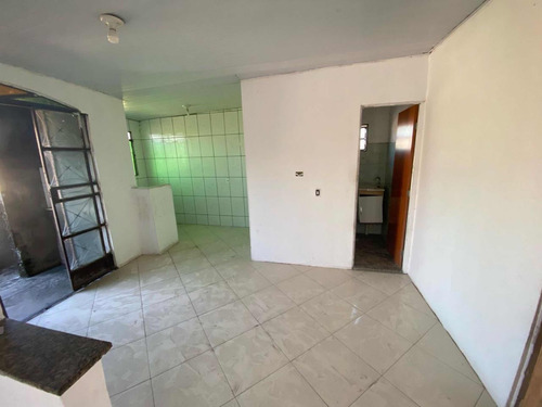 Casa Com 3 Quartos Sala Copa Cozinha E 2 Banheiros