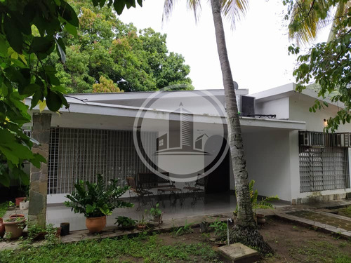 Casa En Venta Urb La Floresta 001jsc