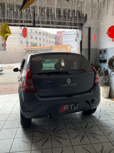 Renault Sandero 1.0 16v Authentique Hi-flex 5p
