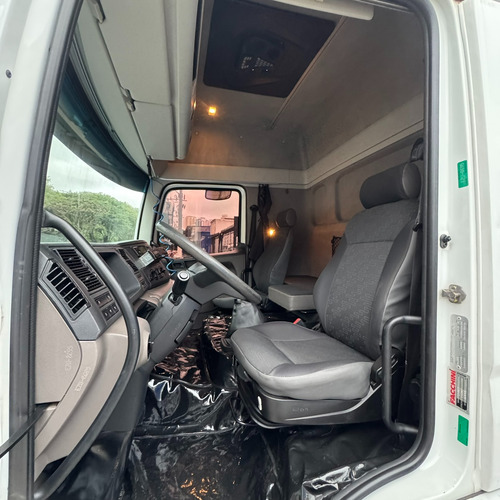 Vw 24 280 Cabinado Frigorifico -25 Graus Ano 2020 Truck 6x2