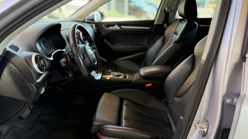 Audi A3 1.8 Sedán Attraction Plus At