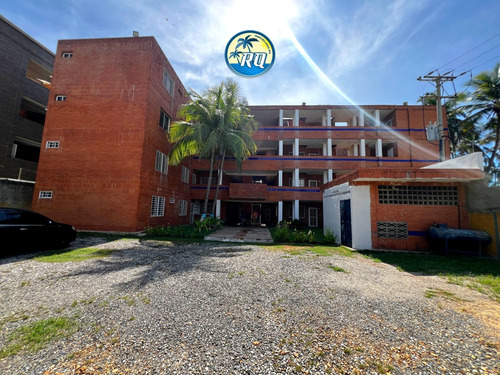 Apartamento En Venta De 3 Habitaciones En Res. La Corina