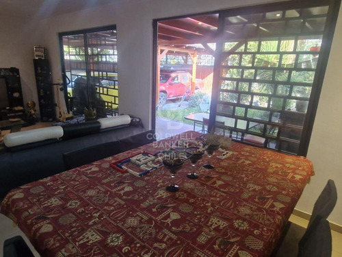 Casa En Ñuñoa Con 3 Dormitorios Y Gran Conectividad