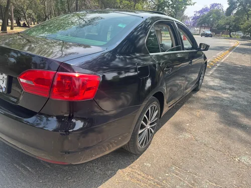 Volkswagen Jetta 2.5 Sport Tiptronic At
