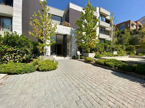 Con Jardin: Santa María De Manquehue / Colegio San Benito