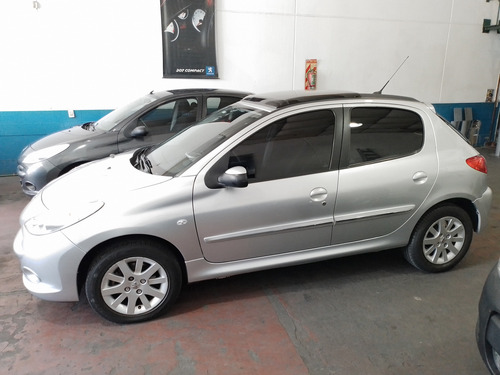Peugeot 207 1.6 Feline 106cv