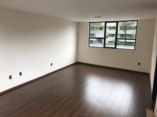 Imagen 1 de 12 de Casa Con Uso De Suelo, Remodelada En Ubicación Privilegiada!