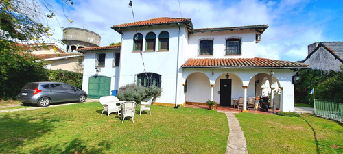 Venta O Alquiler, Casa, 5 Dormitorios, Jardín, Piscina, Acassuso, San Isidro