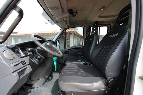 Imagem 16 de 25 de Iveco Daily 70c17 Cabine Dupla Único Dono