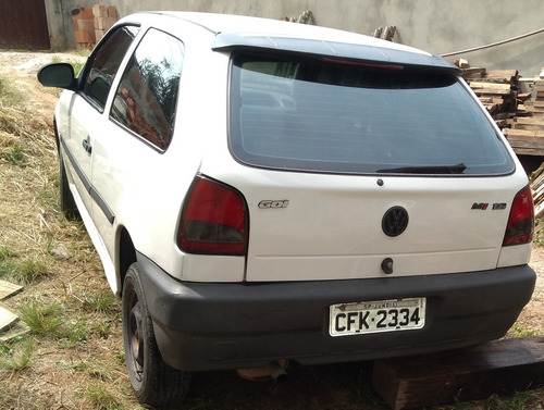 Imagem 2 de 4 de Volkswagen Gol 1996 1.6 3p Gasolina