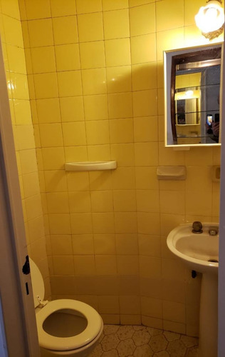Imagen 21 de 21 de 4 Amb. Villa Luro, Av. Juan B. Justo 7800. Lateral Muy Lumin