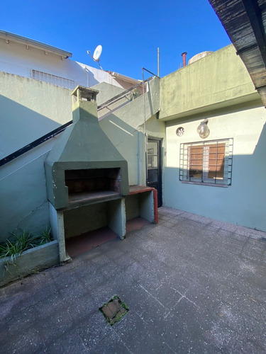 Imagen 13 de 18 de Casa 4 Amb En Venta En Lanus Oeste (110)