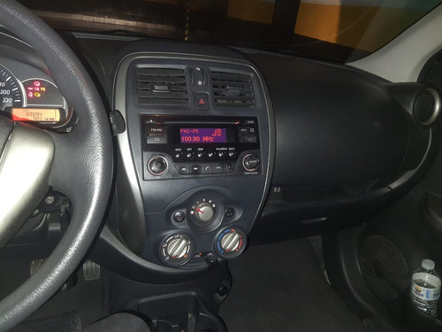 Imagem 11 de 13 de Nissan March Sv 2015 1.0 Flex Manual (leilão)