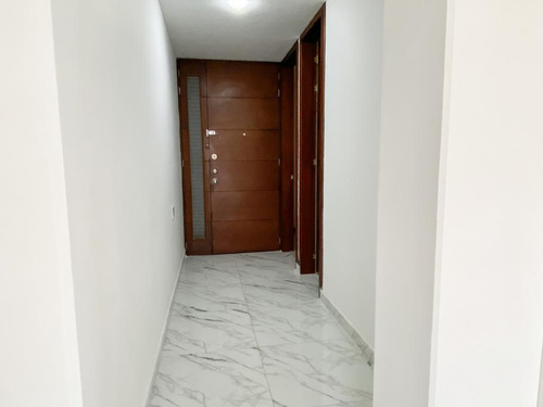 Apartamento En Arriendo/venta En Santa Barbara Occidental-usaquén. Cod A1030155