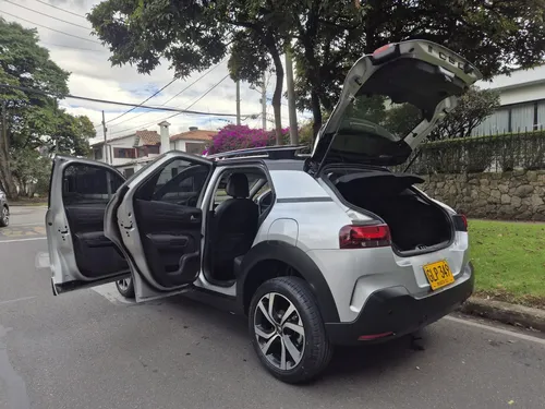 Citroën C4 Cactus 1.6 Shine Turbo Aut