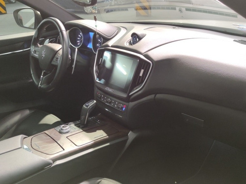 Imagen 4 de 13 de Maserati Ghibli 2019 3.0 L Credito