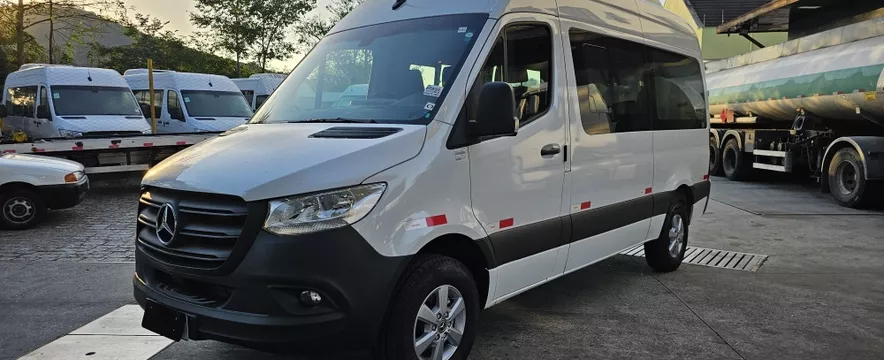 Sprinter Van 417 Executiva Teto Alto