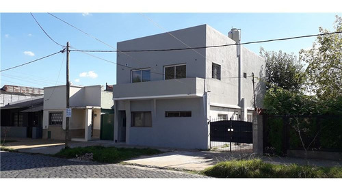 Imagen 3 de 9 de Venta De Luminoso Depto 3 Amb.1er Piso Financiado