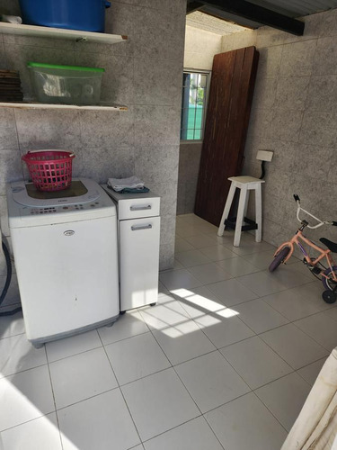 Venta Casa 5 Amb, Pileta, Galeria - Barrio Manzanares Chico Apto Crédito