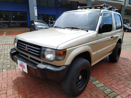 Mitsubishi Montero 2.4 V11 Vna