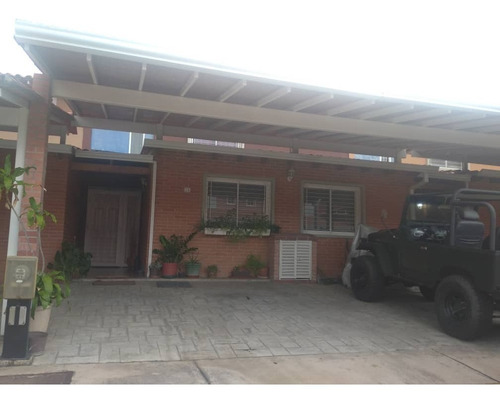 Imagen 1 de 18 de Se Vende Townhouse En Naguanagua. Yl