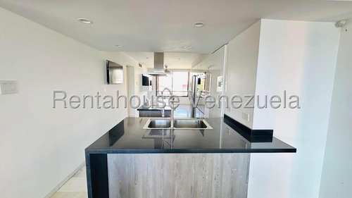 Rafael Carrasquel Trae Para Ti Apartamento Moderno Y Espacioso En Venta Ubicado En La Urbanización Nueva Segovia Este De Barquisimeto Lara, Rc