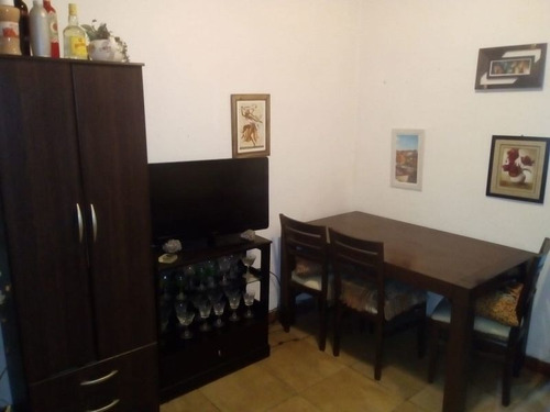 Imagen 6 de 17 de Departamento 2 Ambientes A La Calle C/balcón
