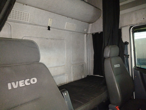 Imagem 4 de 11 de Iveco 240e28