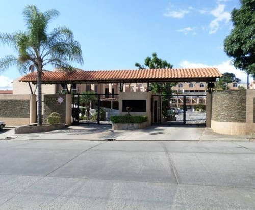 Imagen 1 de 11 de Townhouse En Venta En El Rincón Cód 130363